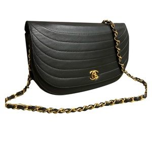 CHANEL Black Shoulder Bag with Gold Chain